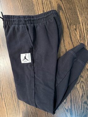 Jordan Kids Black Fleece Joggers with Logo Patch